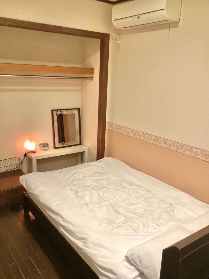 Iza Kamakura Guest House And Bar Buitenkant foto