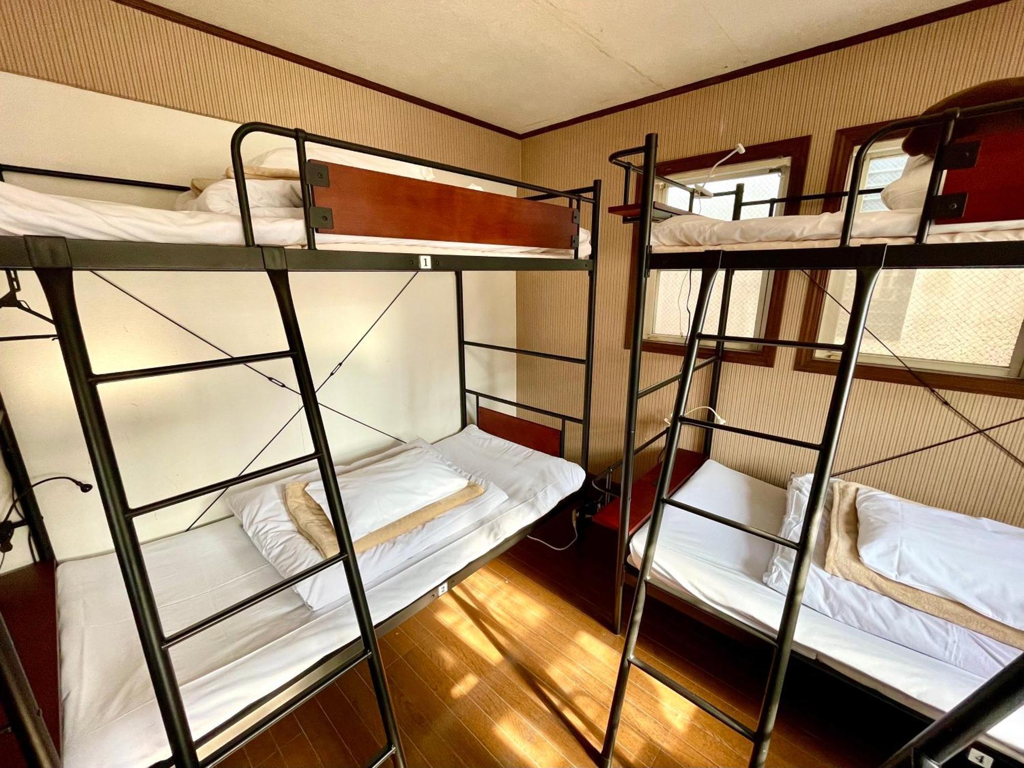 Iza Kamakura Guest House And Bar Buitenkant foto