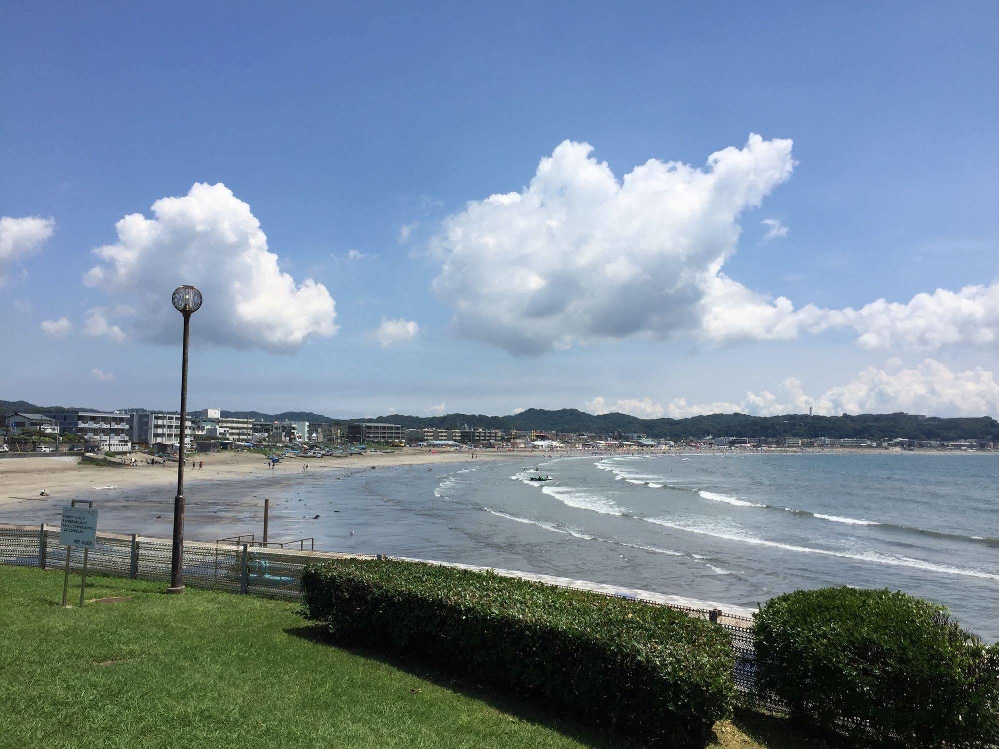 Iza Kamakura Guest House And Bar Buitenkant foto
