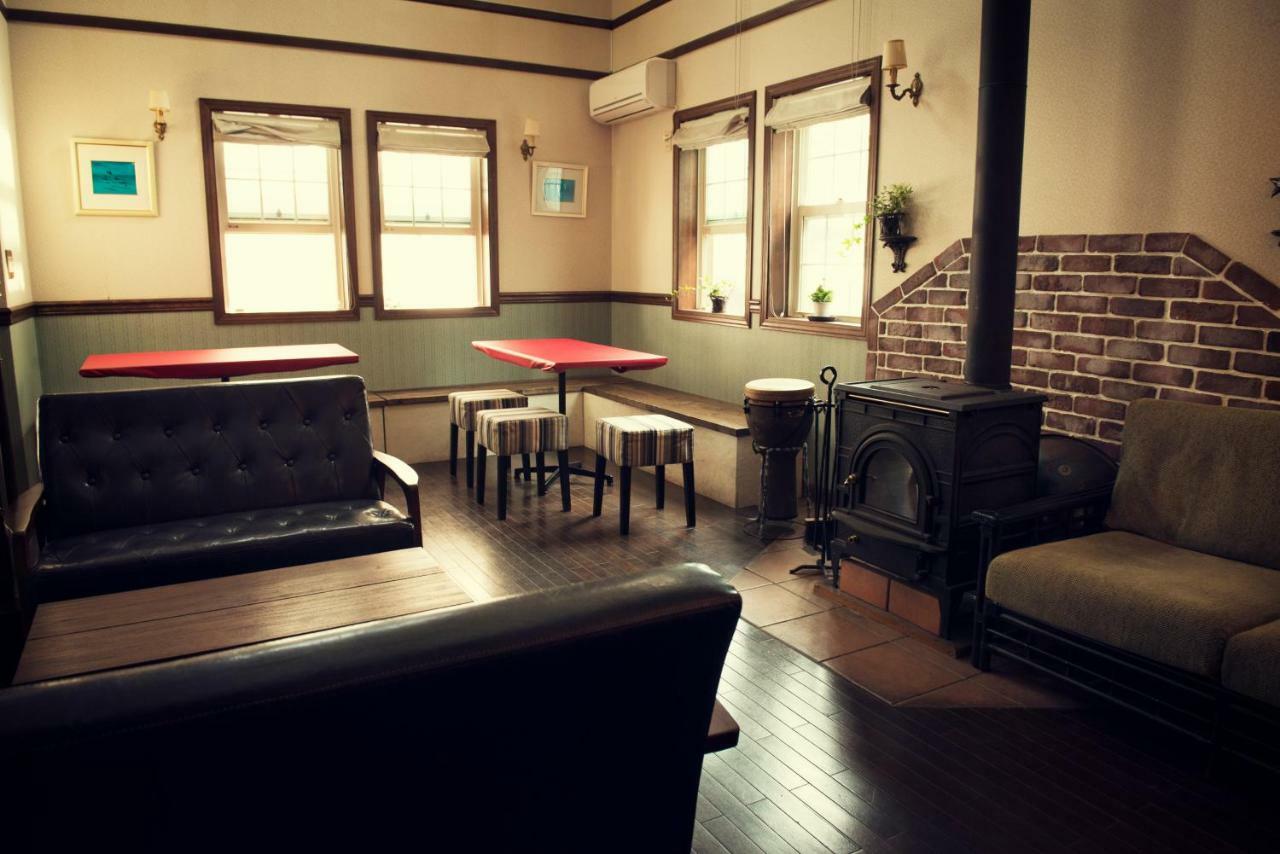 Iza Kamakura Guest House And Bar Buitenkant foto